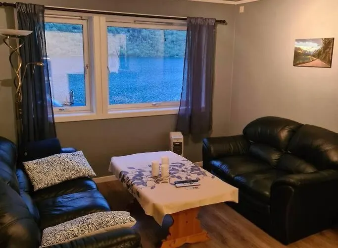 Lake View Apartment, Oldedalen Stryn